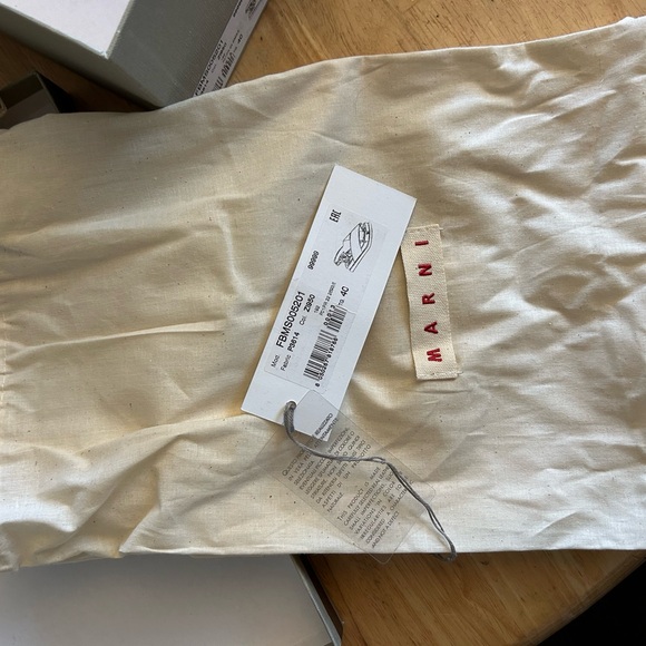 Marni Fussbelt Sandals - Picture 13 of 14